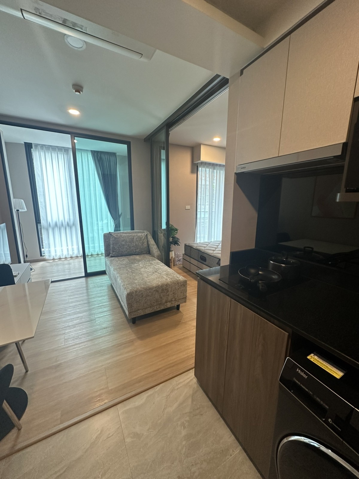 LLOYD SOONVIJAI – THONGLOR | 🚝ใกล้ BTS,MRT เพชรบุรี #Low Rise