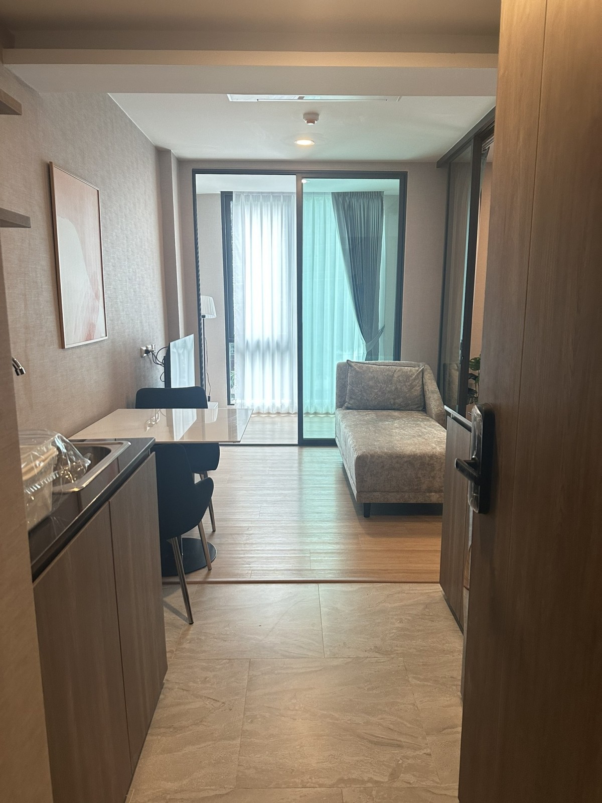 LLOYD SOONVIJAI – THONGLOR | 🚝ใกล้ BTS,MRT เพชรบุรี #Low Rise