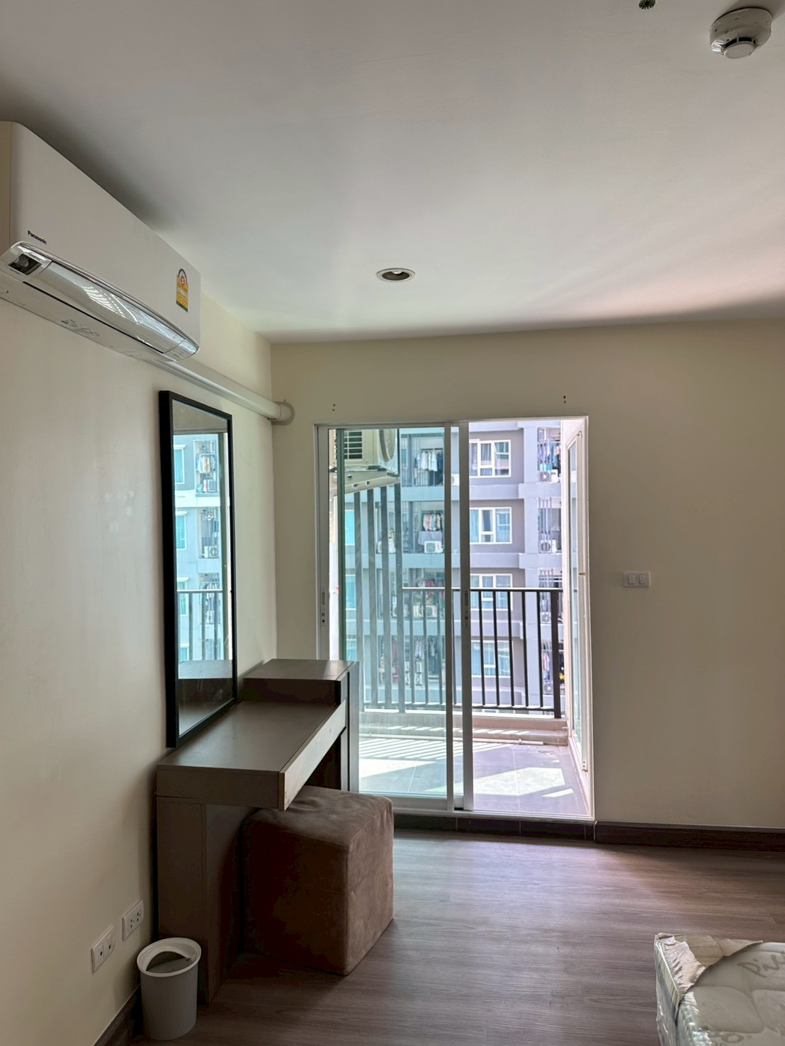 Regent Home 27 Bangson | ⚡️รีโนเวทใหม่ พร้อมเข้าอยู่ได้เลย