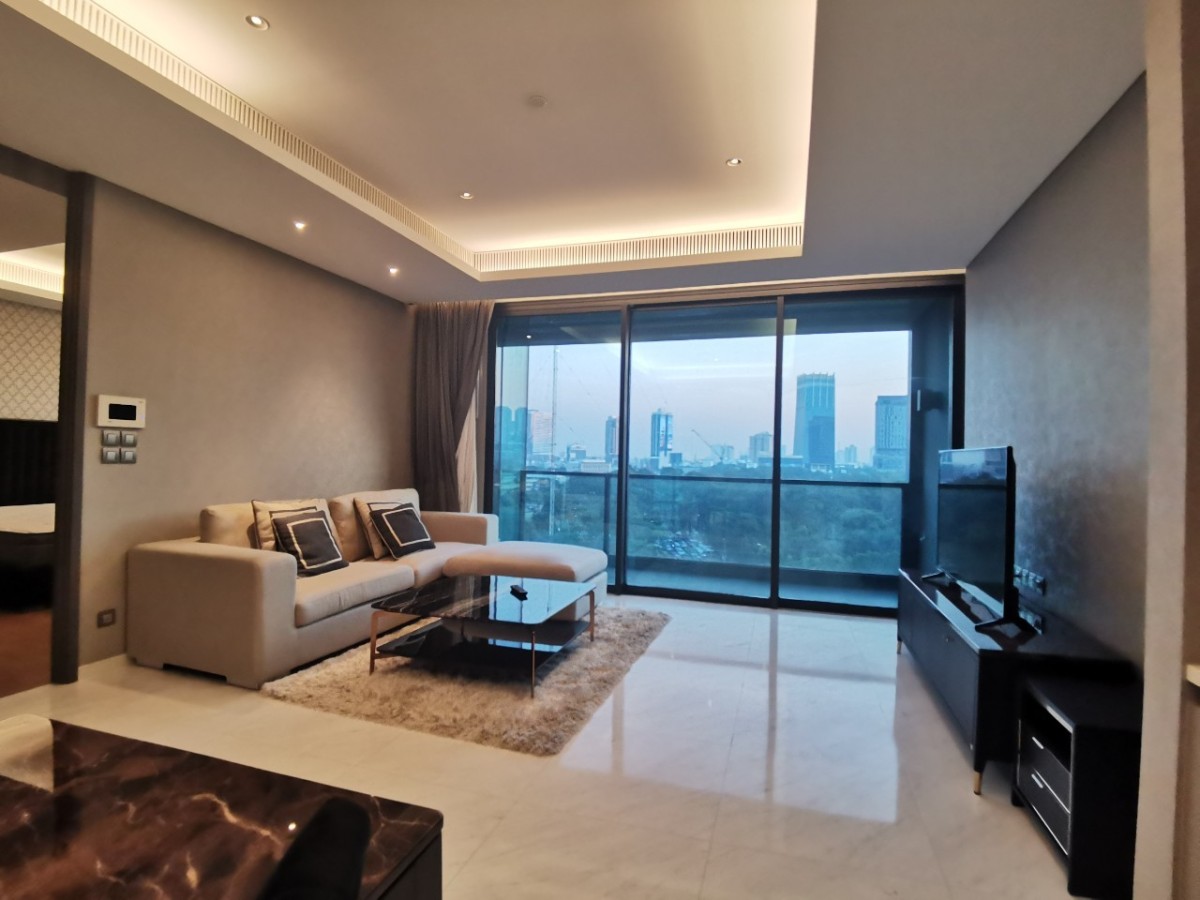 Sindhorn Residence | ใกล้ BTS ชิดลม เดินเพียง 600 ม. ถึงสวนลุมพินี