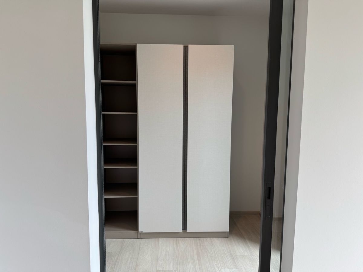 Life One Wireless | Embassy View unit !! Sale with tenant #New Focus