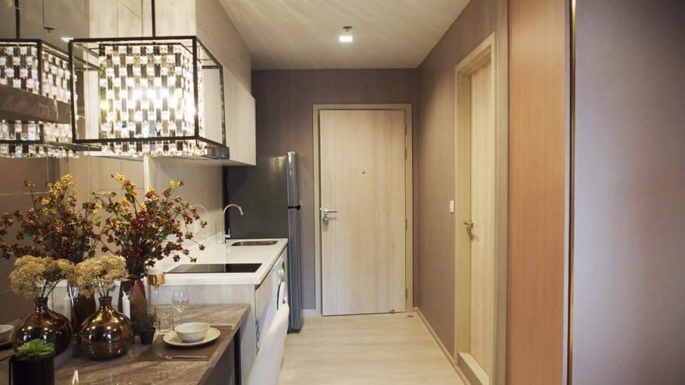 Life One Wireless | Nice high floor unit #New Focus