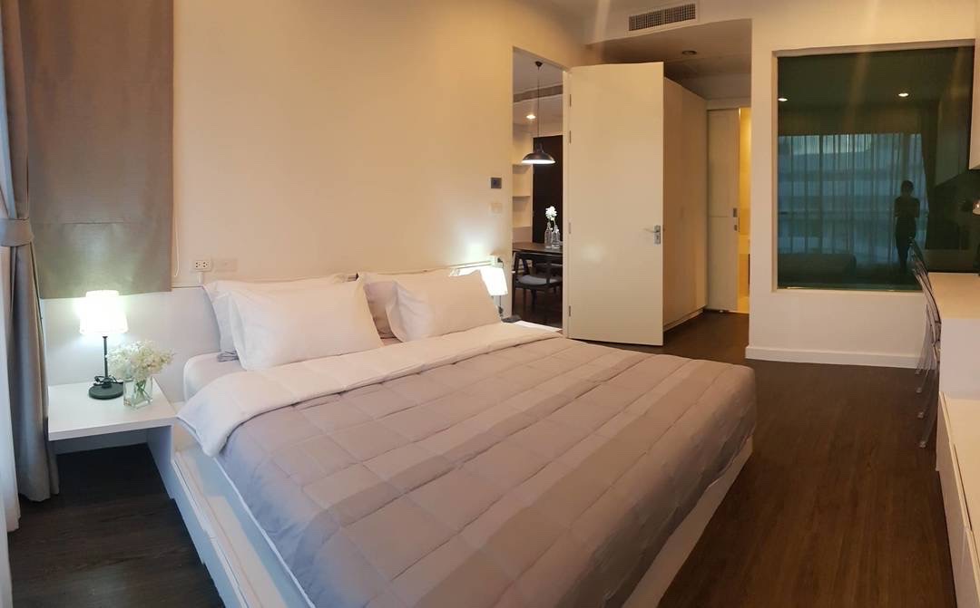 The Address Chidlom | Newly Renovated unit !! Perfect part of Couple Type #HL Focus
