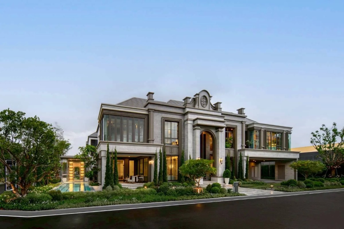Grand Bangkok Boulevard Borom Ratchonnani
