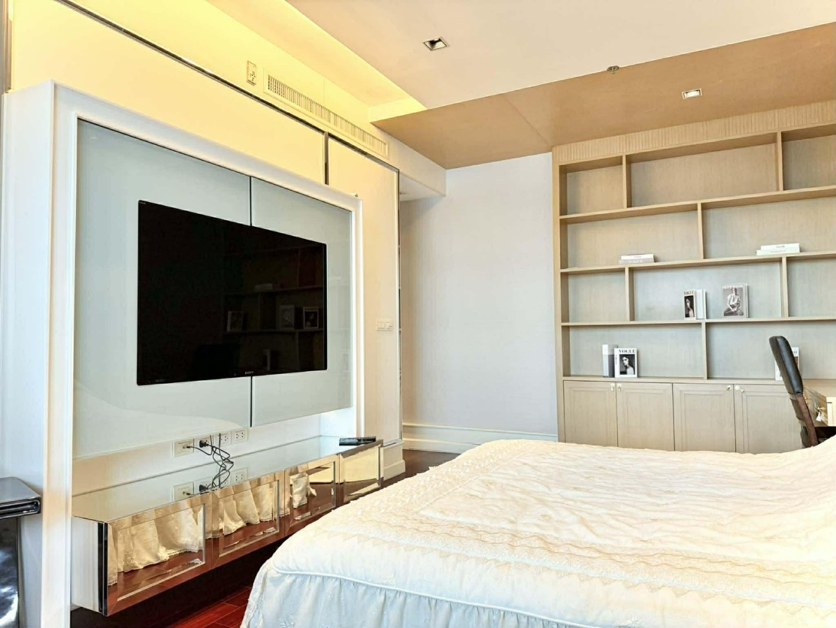 Athenee Residence | Space, light, and a view that speaks for itself. This is Athenee living #HL
