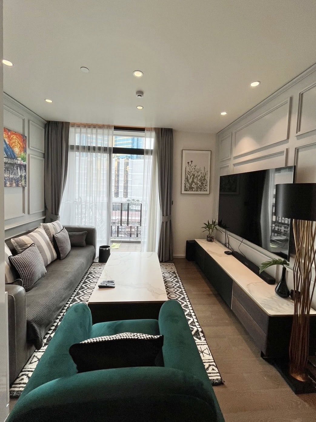 Muniq Sukhumvit 23 | The Ultimate Pet-Friendly Sanctuary #HL