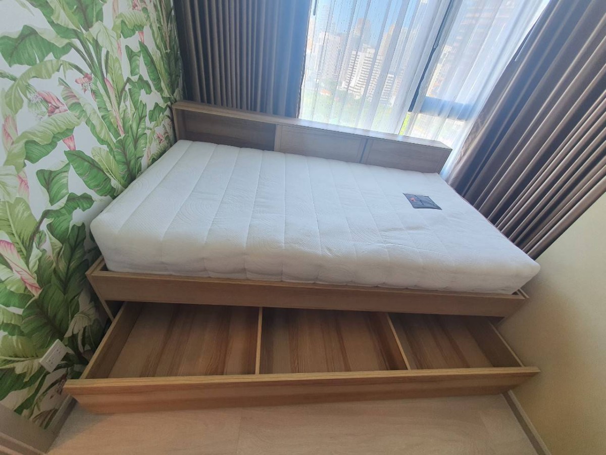 Life One Wireless | Rare unit !! Sky-High Luxury with Breathtaking Views #HL Focus