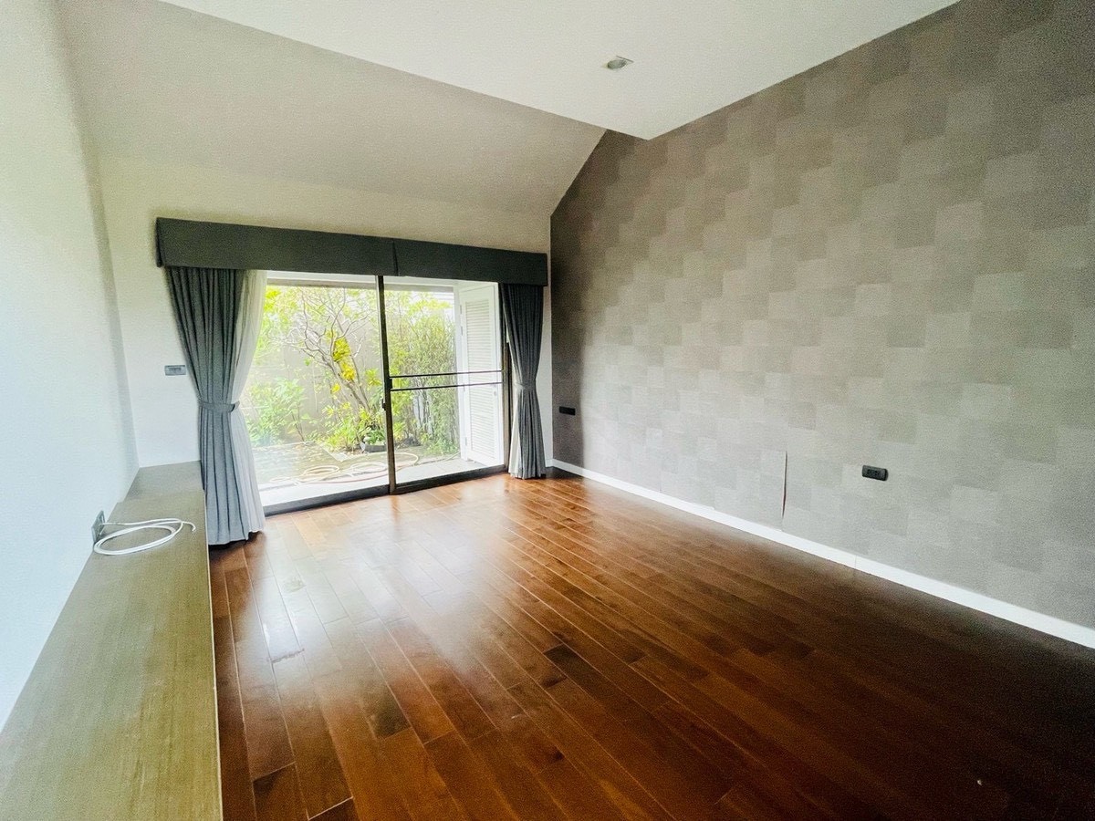 Private Nirvana Residence | โซนส่วนตัวพิเศษ – มีเพียง 3 หลัง หน้าสวน และใกล้สระว่ายน้ำเกลือของโครงการ