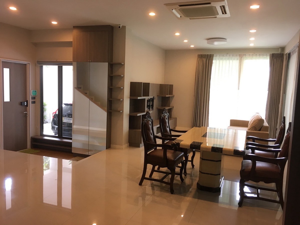 Private Nirvana Residence | มีระบบกันขโมยของบ้านที่ทันสมัย ครอบคลุมประตูและหน้าต่างทุกบาน ด้วย Magnetic Sensors