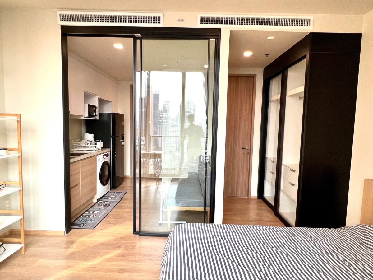 Noble Around 33 | Nice room ✨High floor 🚝ใกล้ BTS Phromphong #Old