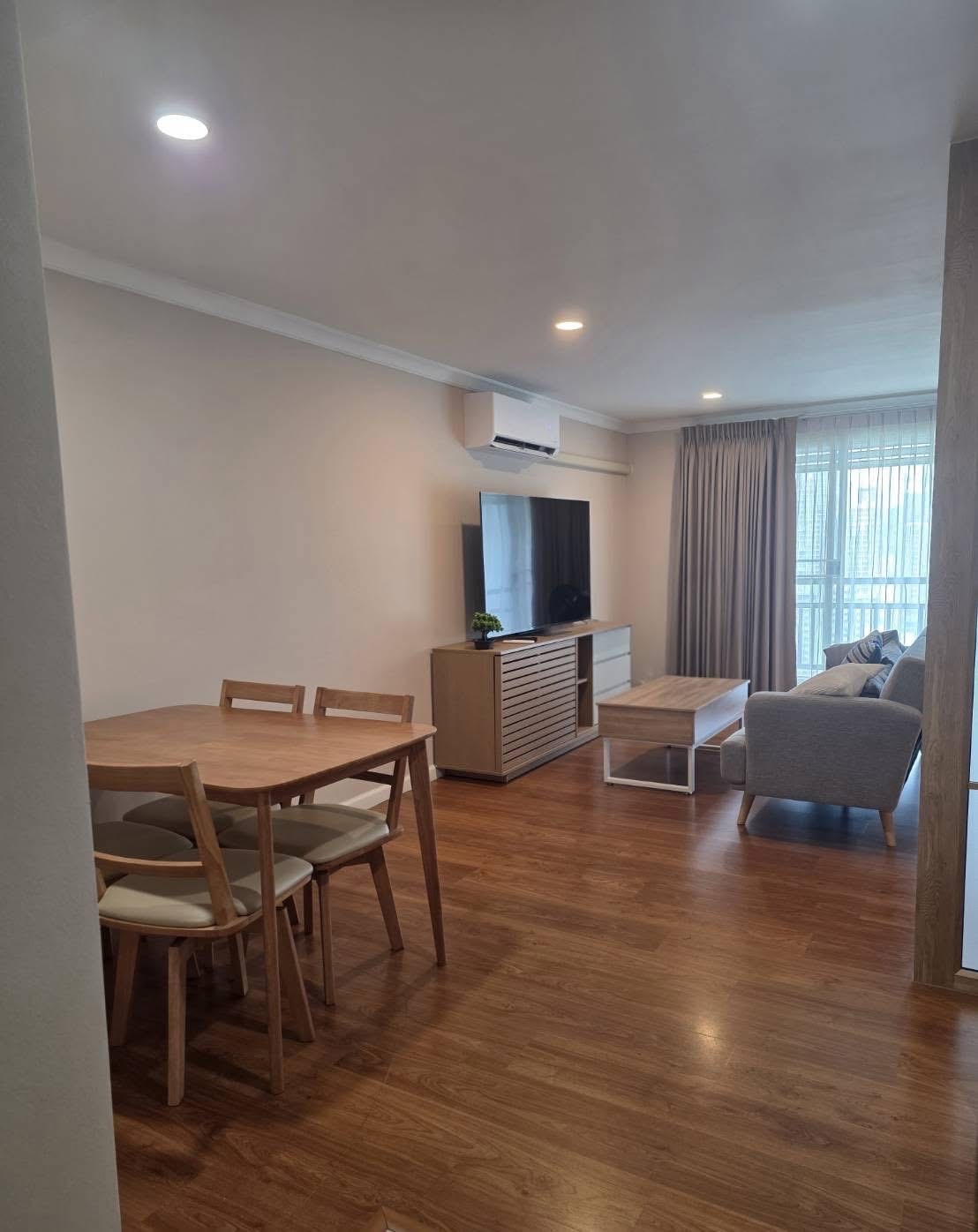 Grand park view asoke | 🚝ใกล้ MRT เพชรบุรี #New