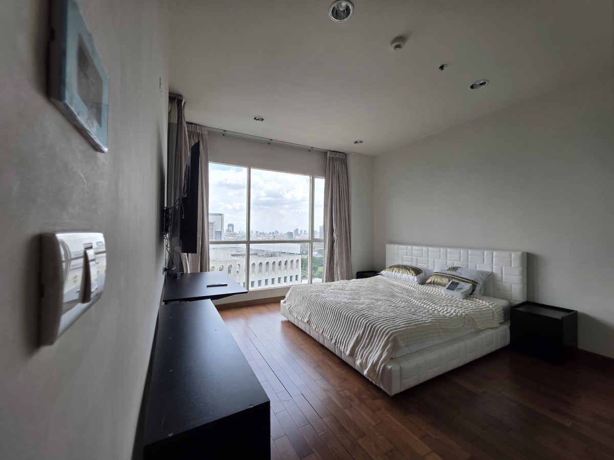 The Address Chidlom | Huge size in the city center !!!