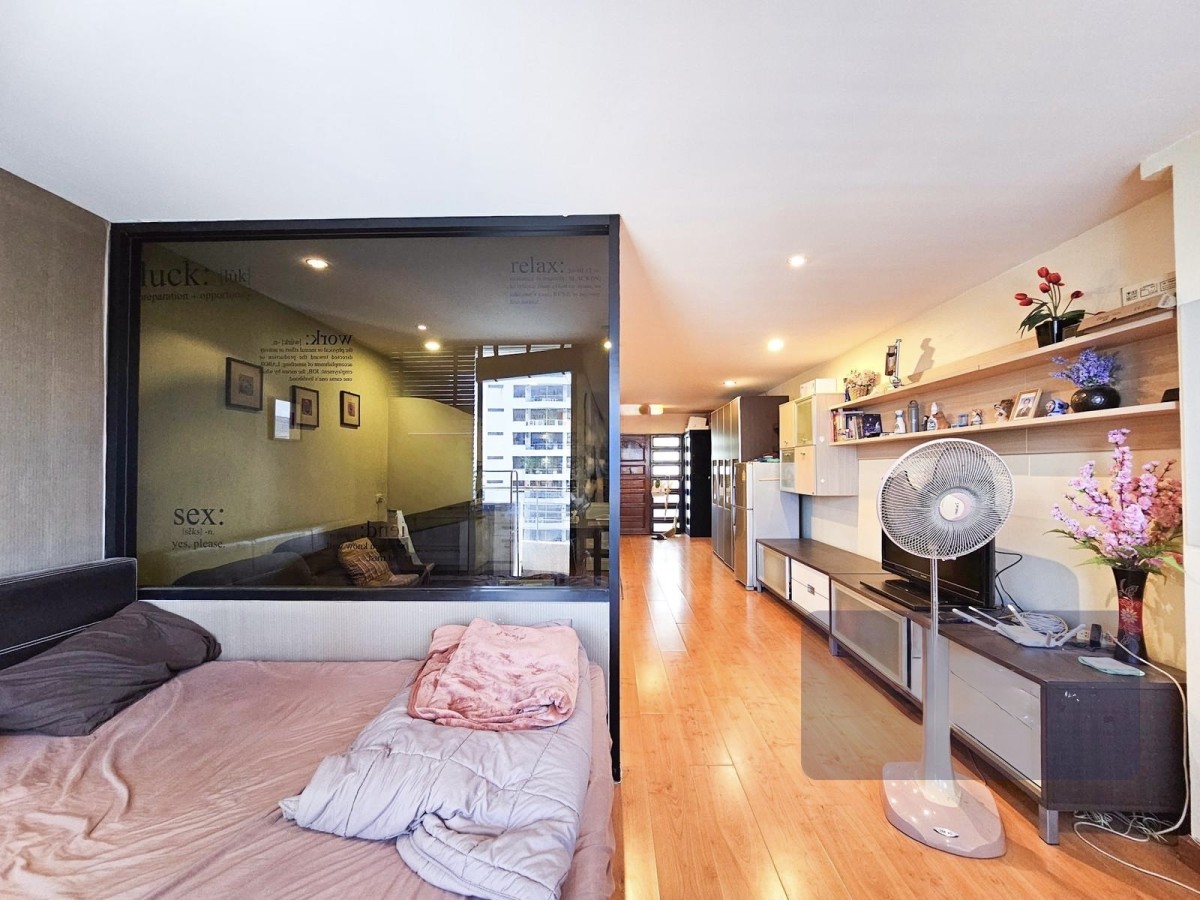 Supalai Place Sukhumvit 39 | เฟอร์นิเจอร์และเครื่องใช้ไฟฟ้า