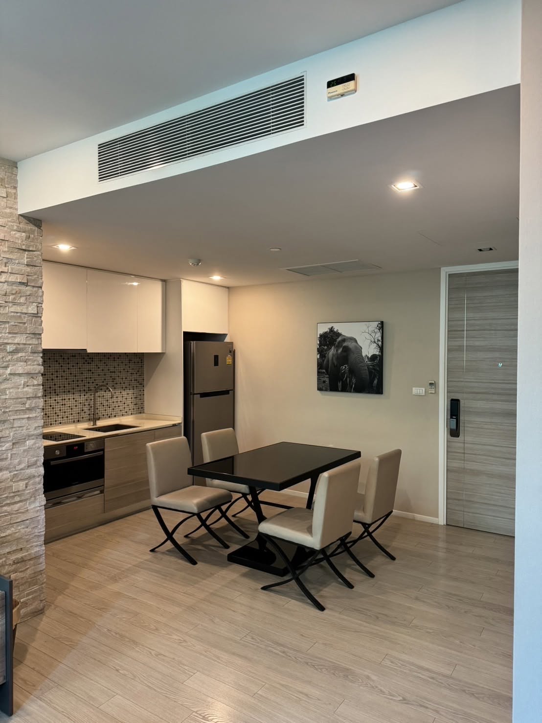 The Room Sukhumvit 21 | Your private sanctuary in the heart of Bangkok.