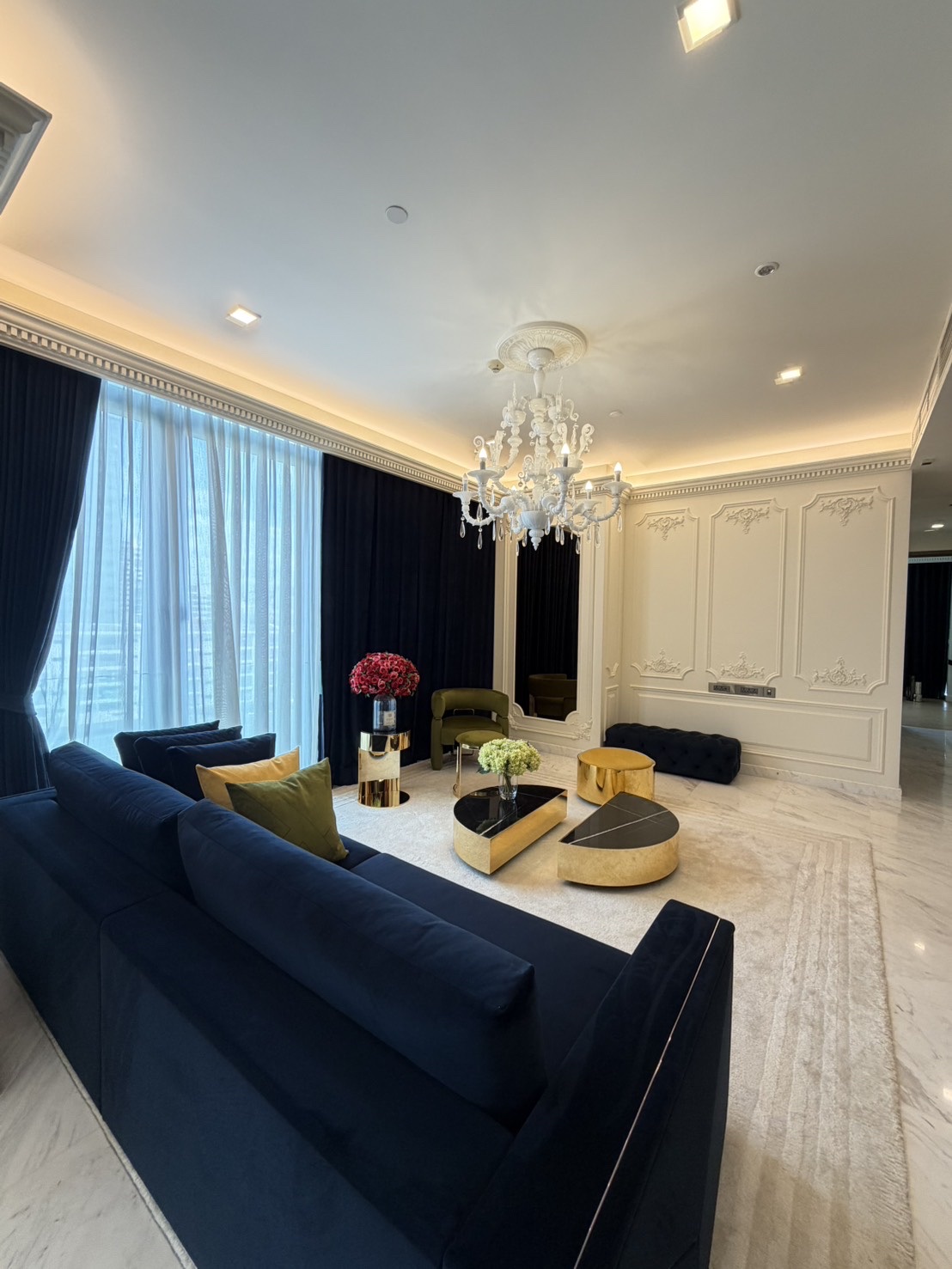 The Monument Thonglor | Pet friendly Luxury thonglor | private living