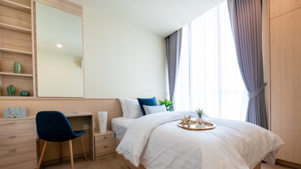 Noble Recole Sukhumvit 19 | Private soi at asoke close to terminal 21