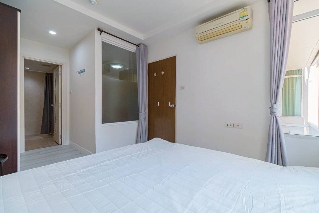 Ivy Ratchada | ห้องรีโนเวทใหม่ สบายตา หิ้วกระเป๋าเข้าได้เลย ชั้นไม่สูง ปลอดภัยไร้กังวล