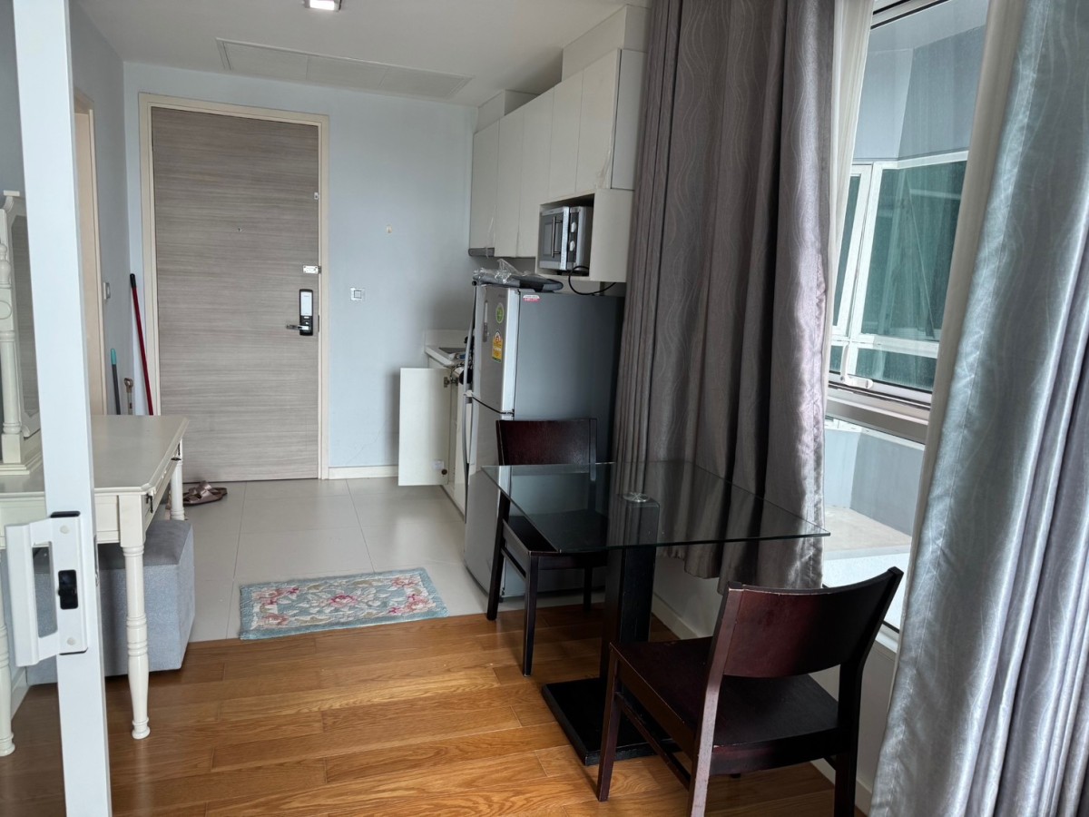 Condolette Ize Ratchathewi | ติดรถไฟฟ้า 50 เมตร (สายสีเขียว) ม.จุฬาลงกรณ์ , Central World , มาบุญครอง