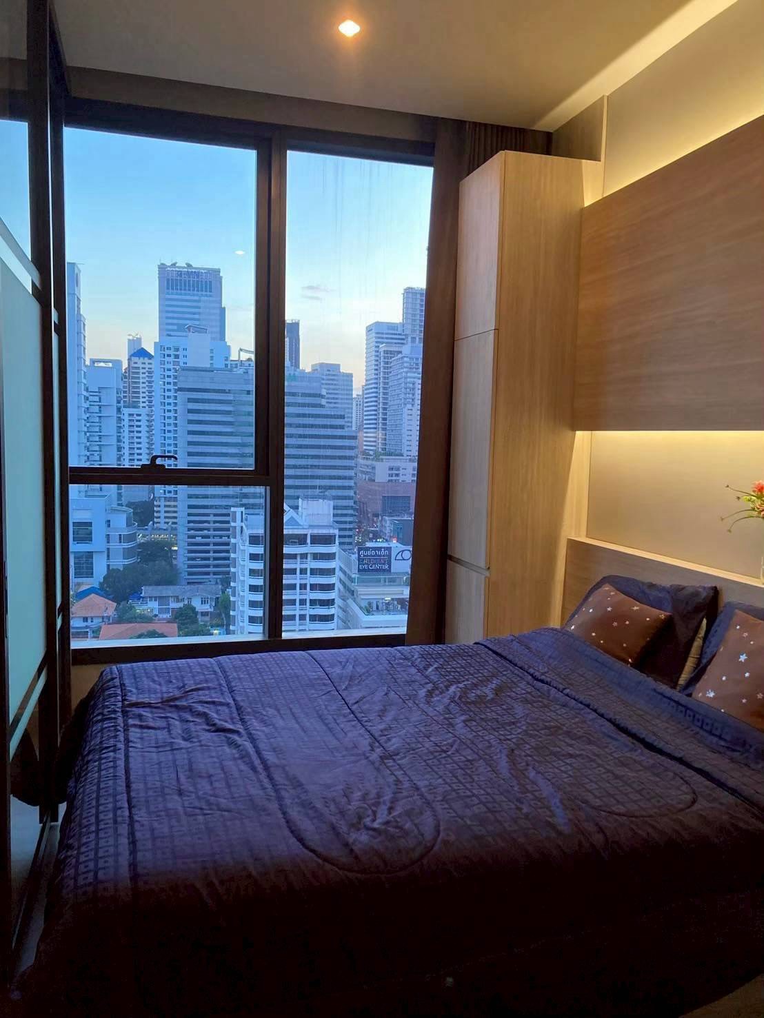 THE ESSE at SINGHA COMPLEX | ใกล้ MRT เพชรบุรี