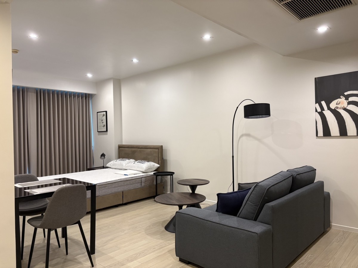 The Room Sukhumvit 21 | The Room Sukhumvit 21 | 1 BR Modern Renovated Unit | Near BTS Asoke, MRT Sukhumvit & SWU