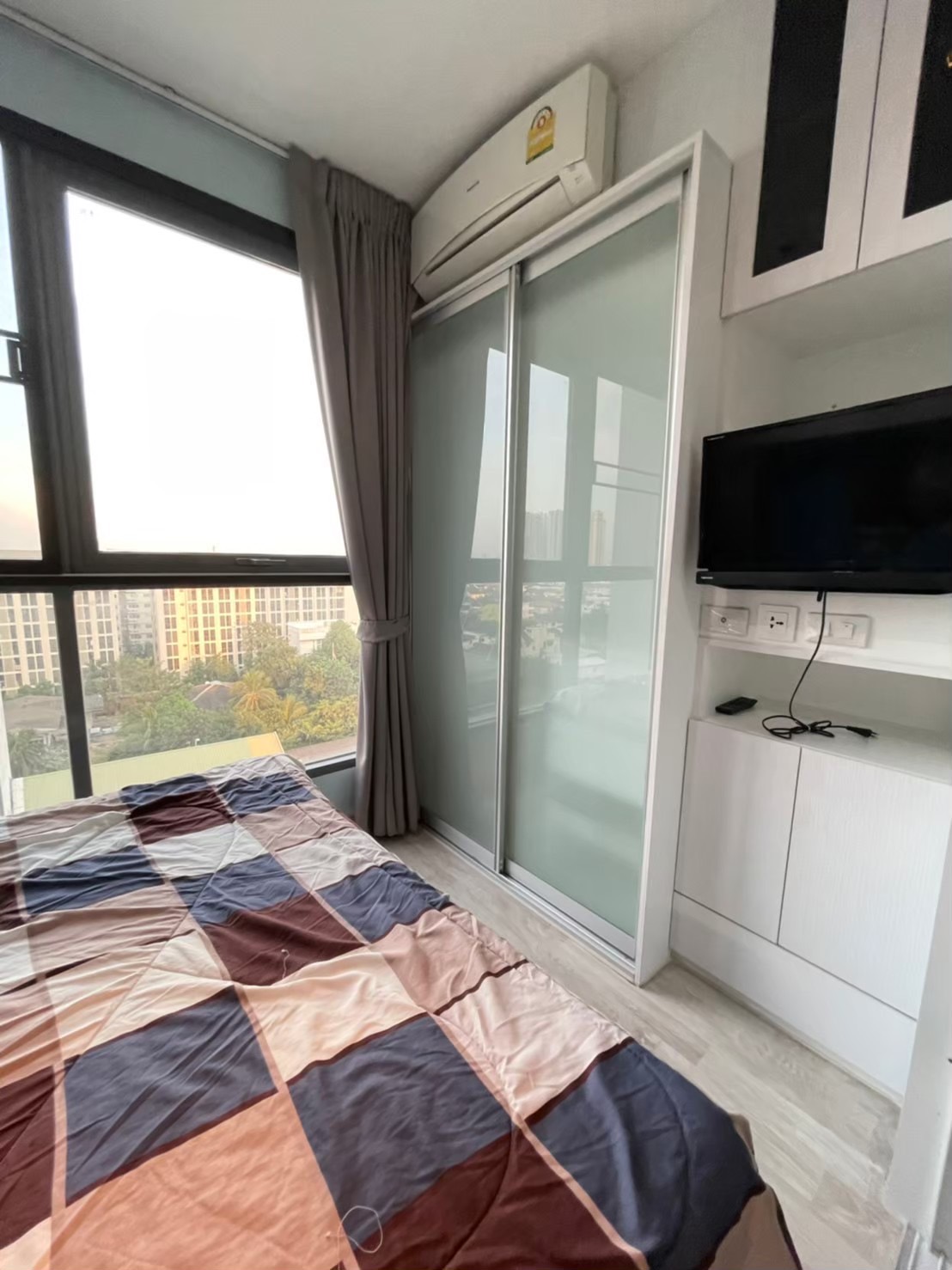IDEO Mobi Sukhumvit 81 | ว่างพร้อมอยู่