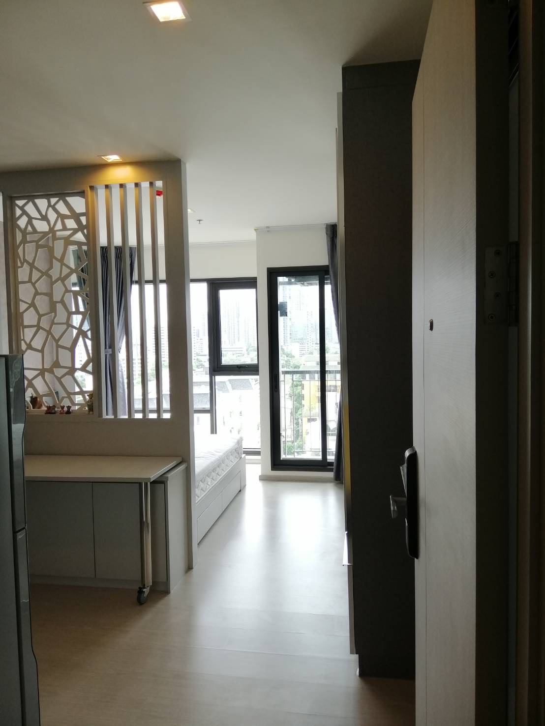 Rhythm Sukhumvit 36-38 | 🏢 Rhythm Sukhumvit 36-38 📍 ห้อง Studio แยกโซนนอนเป็นสัดส่วน 🚆 ใกล้ BTS ทองหล่อ เพียง 250 เมตร!