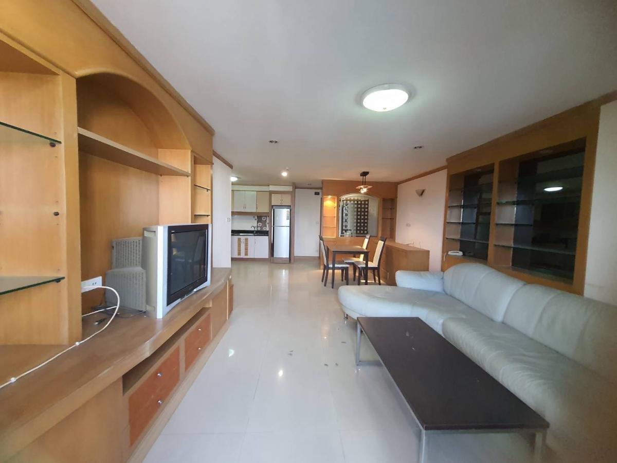 Supalai Place Sukhumvit 39 | 🏡 ใกล้กับ สถานีรถไฟฟ้า BTS พร้อมพงษ์