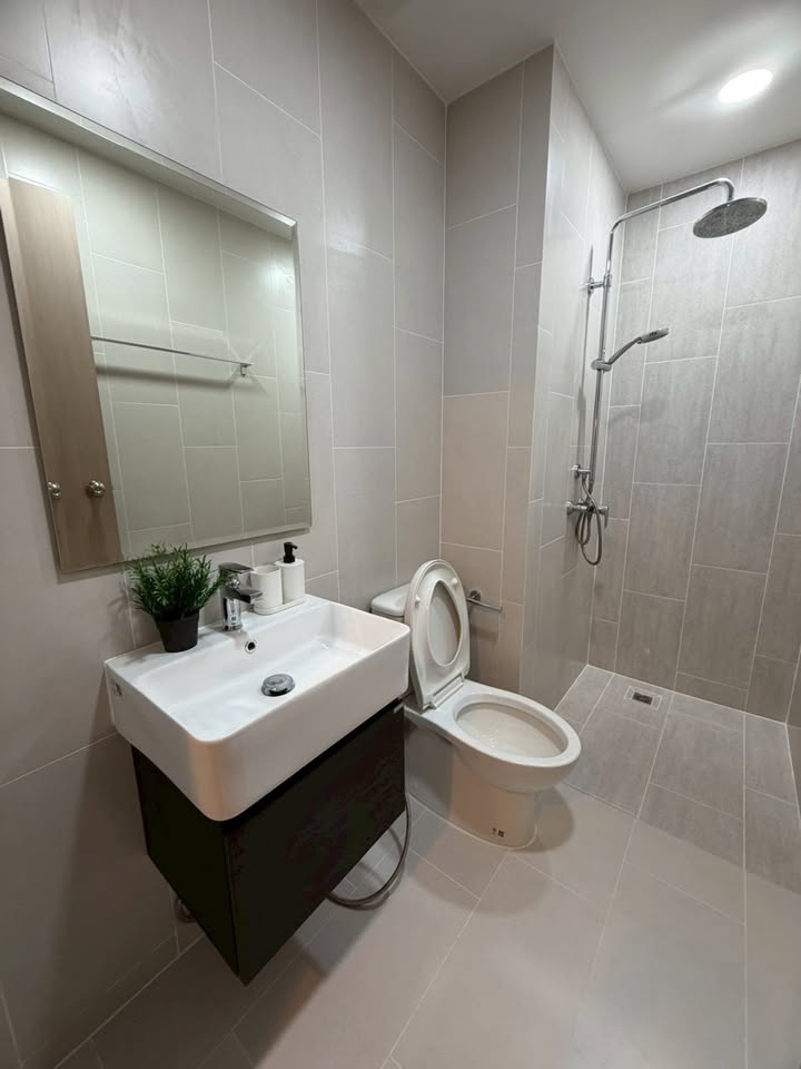 IDEO Ratchada - Huaykwang |Best Price 2.45MB! Ideo Ratchada - Huaykwang | 0m to MRT Huai Khwang | Below Market Price, Super Urgent Sale!