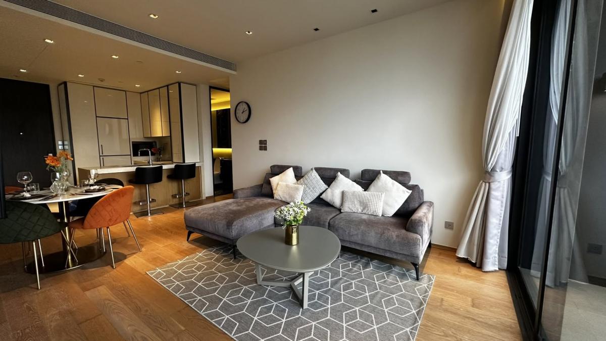 Beatniq | Ultra-Luxury Executive Suite! BEATNIQ Sukhumvit 32 | Spacious 81 SQM 2 Bed 2 Bath | Bathtub Included, Mid-Thonglor & Phrom Phong