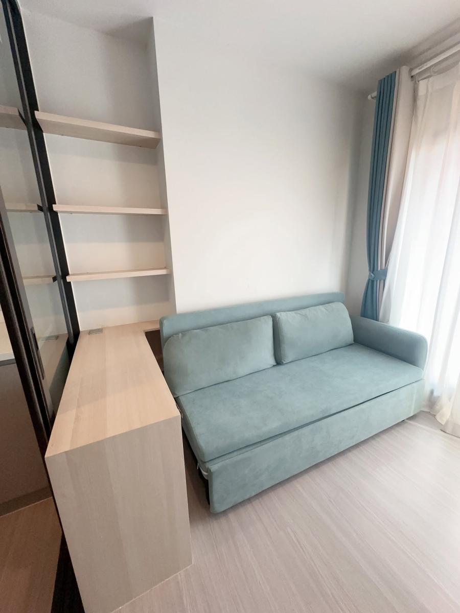 Life Asoke Hype | Prime New CBD Deal! Life Asoke Hype | 1 BR 1 BA Fully Furnished | Steps to Central Rama 9 & Expressway