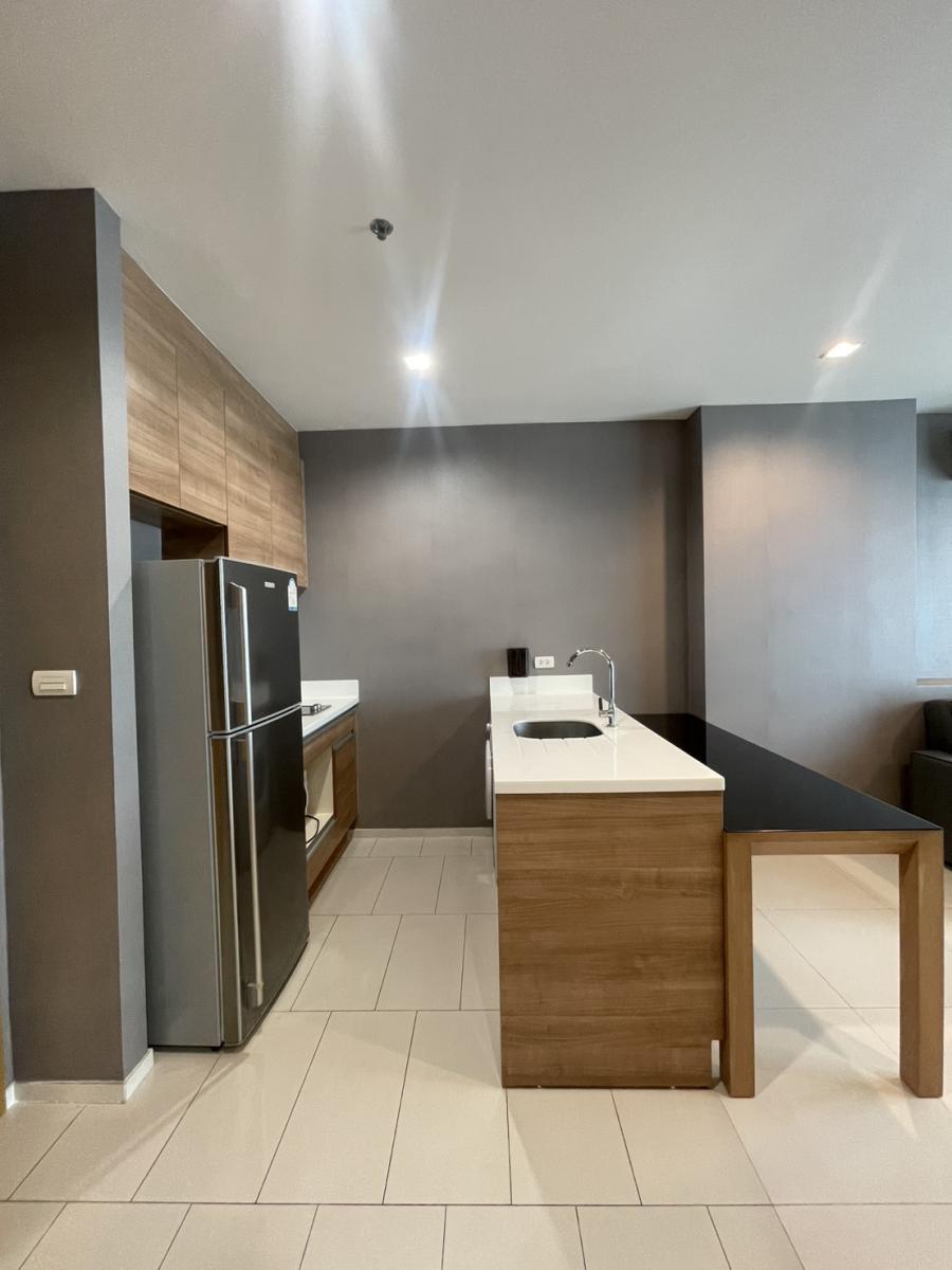 Rhythm Ratchada - Huai Khwang | 1 Bedroom ชั้น 31 ห้องมุม วิวเมือง | ขายพร้อมผู้เช่า