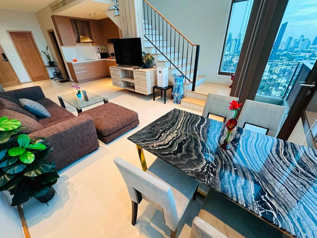 The Emporio Place | BTS สถานีพร้อมพงษ์