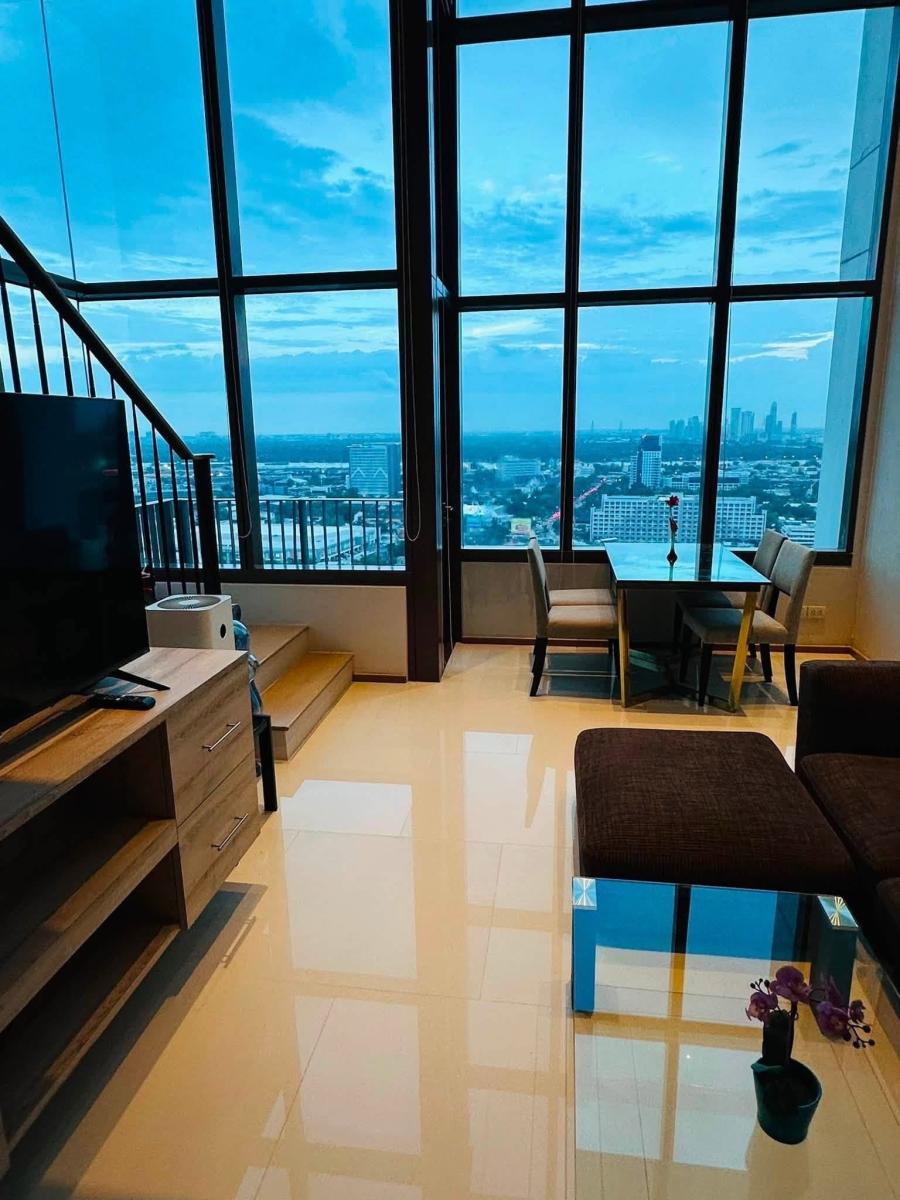 The Emporio Place | BTS สถานีพร้อมพงษ์