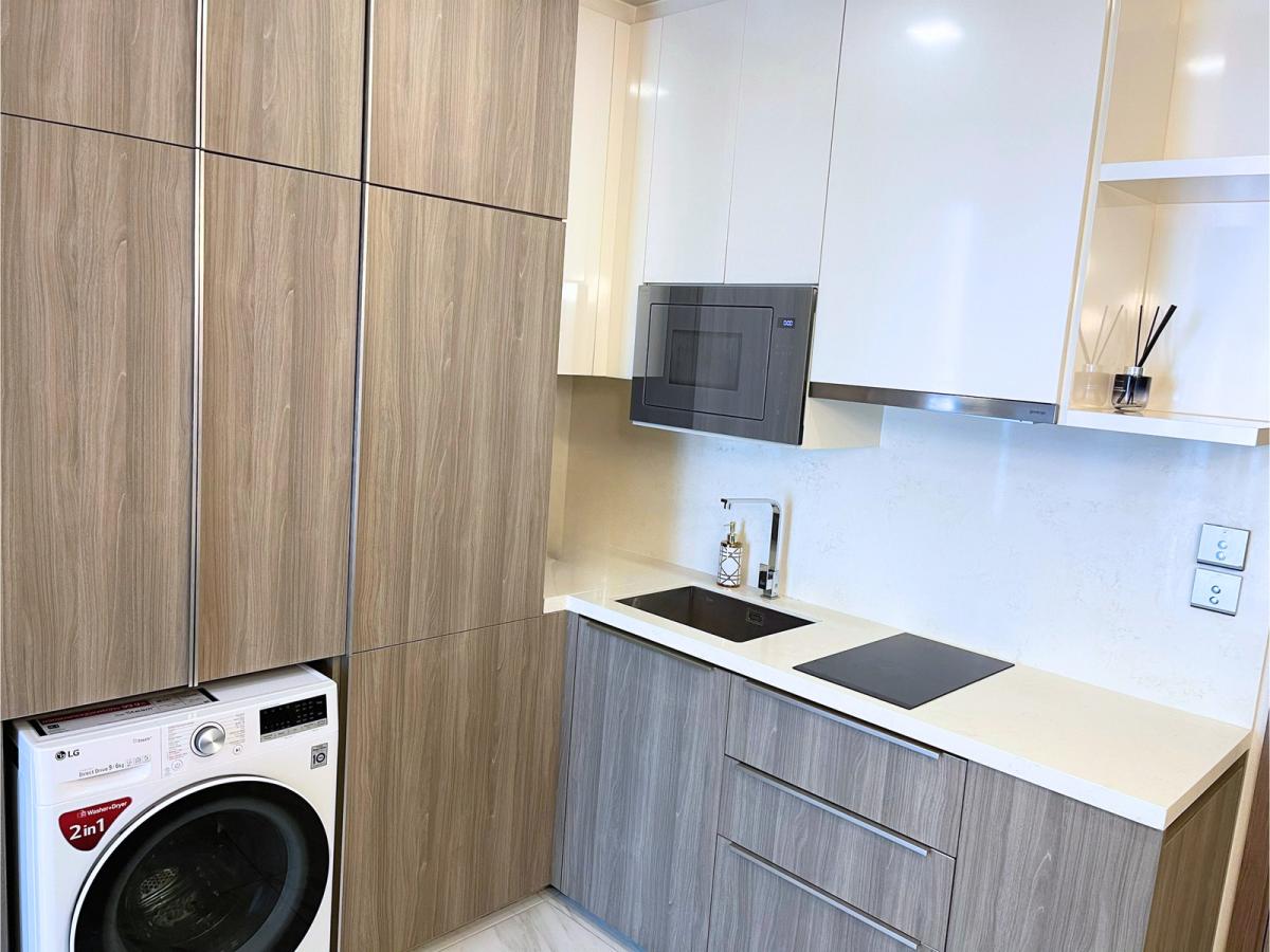 Celes Asoke | Ultra-Luxury Living! CELES Asoke | 1 Bed 1 Bath Prime Suite | 150m to BTS Asoke & MRT Sukhumvit, Heart of Asoke CBD