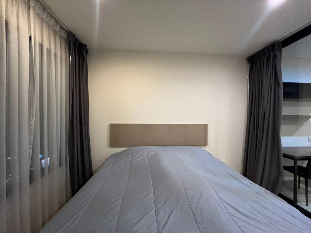 Life Asoke | Cheapest Deal! Big-sized| Life Asoke | 1 Bed 1 Bath Fully Furnished | Direct Skywalk to MRT & ARL!
