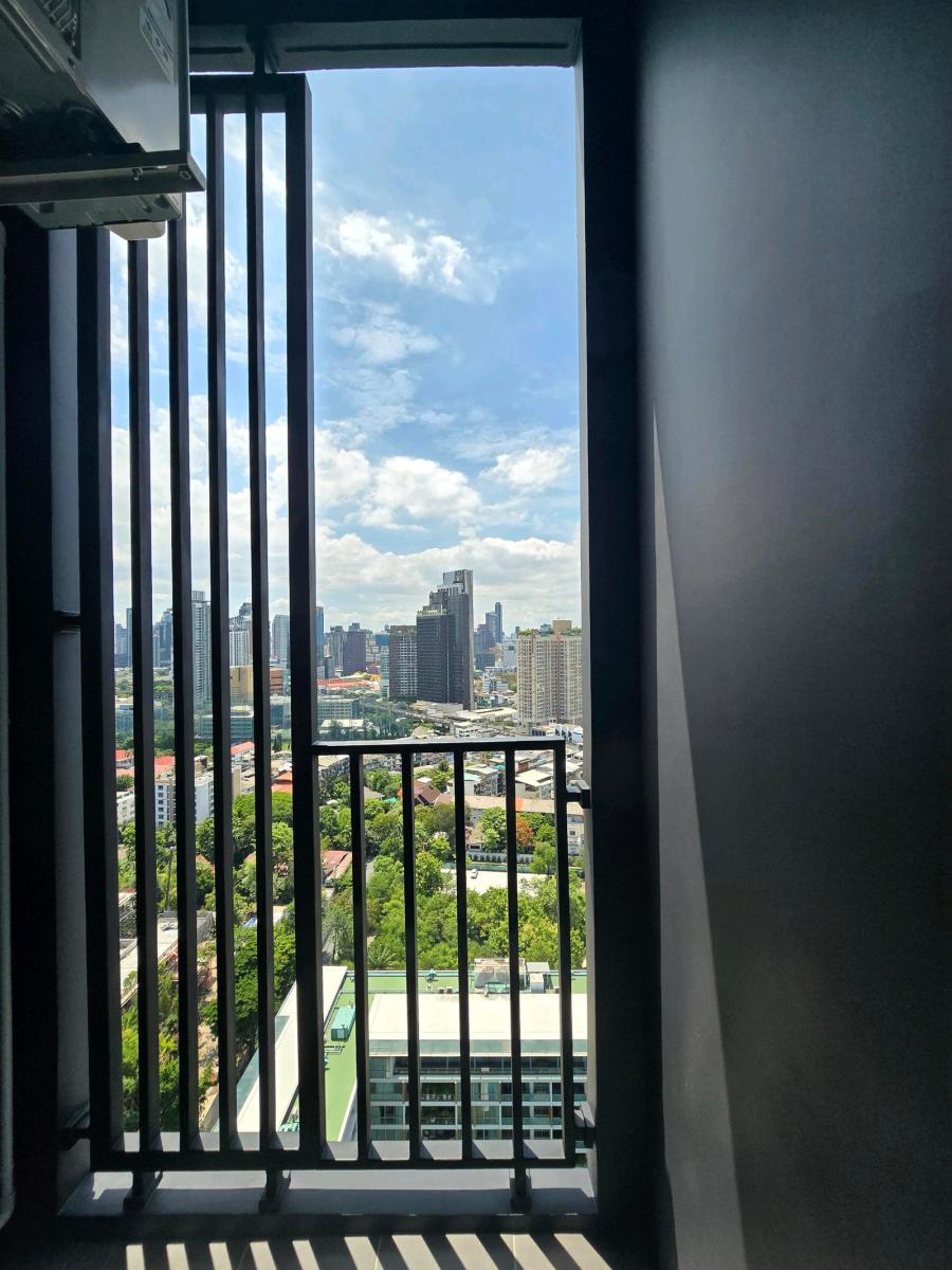 Ideo Sukhumvit - Rama 4 | Highlight: มี อ่างอาบน้ำ (Bathtub) ในห้องน้ำหลัก ให้คุณได้แช่น้ำฟินๆ