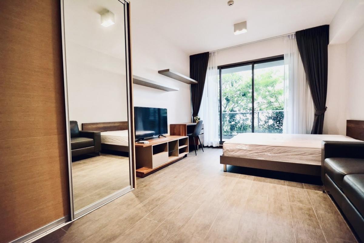 The Lofts Ekkamai | ห้องใหญ่ ติดสวน ระเบียงกว้างพิเศษ ทิศเหนือ
