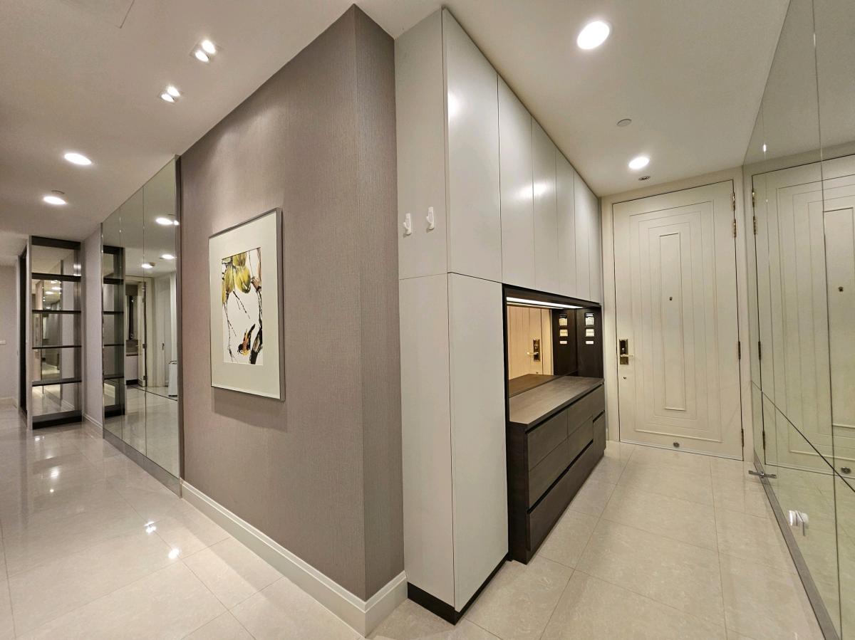 Q Langsuan | Newly renovated unit