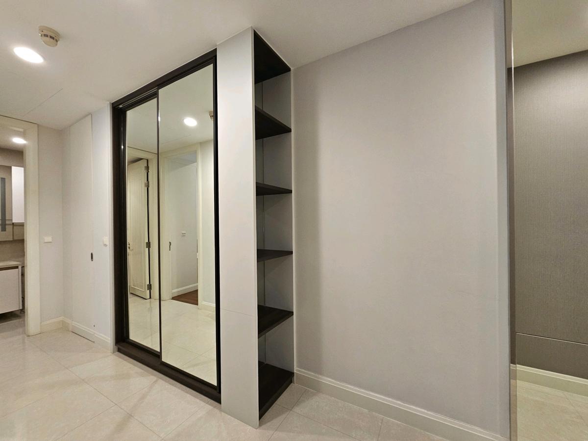 Q Langsuan | Newly renovated unit