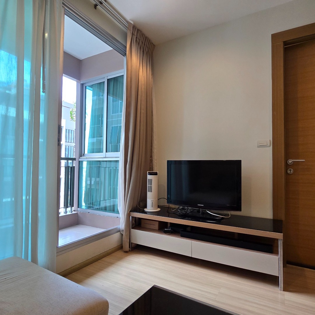 Rhythm Ratchada - Huai Khwang | High Floor 1 Bedroom | Fully Furnished