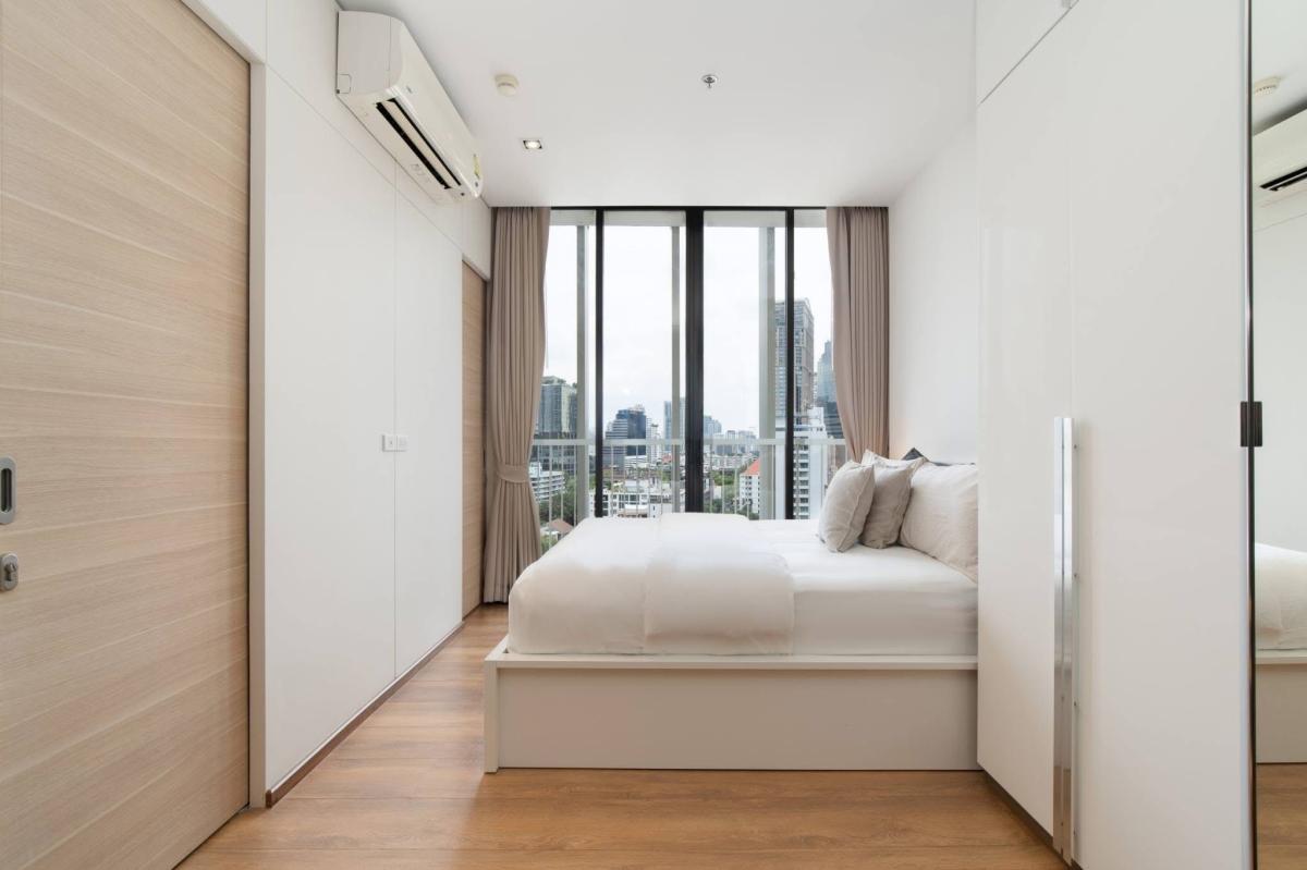 Park Origin Phrom Phong | BTS พร้อมพงษ์