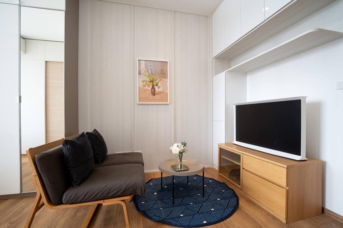 Park Origin Phrom Phong | BTS พร้อมพงษ์