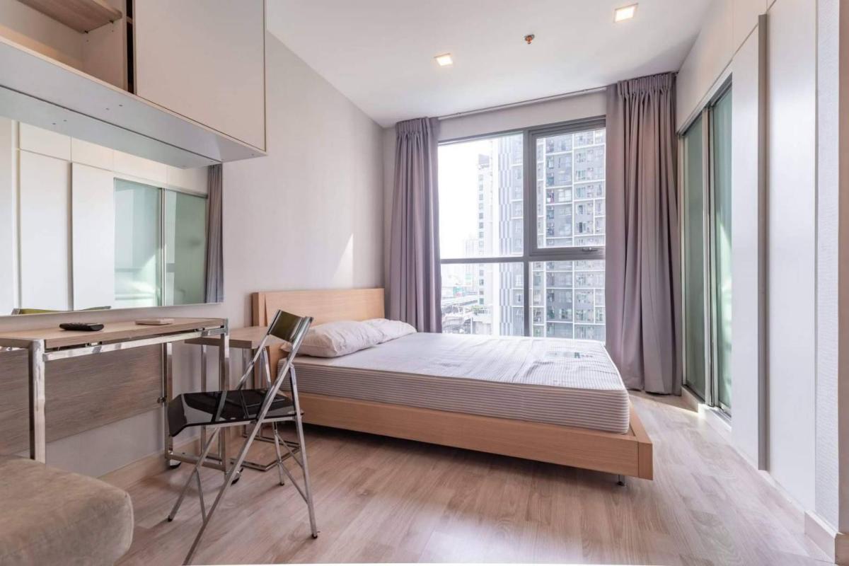 IDEO Mobi Sukhumvit (Soi 81) | IDEO Mobi Sukhumvit 81 | ห้องสตูดิโอ 22 ตร.ม. ชั้น 9 | วิวสวนและสระว่ายน้ำ | 15,500 บาท/เดือน