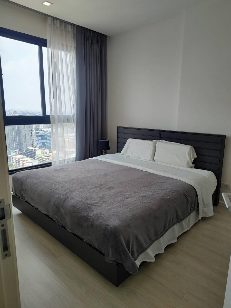 Quinn Condo Ratchada | Quinn Ratchada 17 | 1 ห้องนอน 44 ตร.ม. | ชั้น 30 วิวเมือง | เฟอร์ครบ | 22,000 บาท/เดือน
