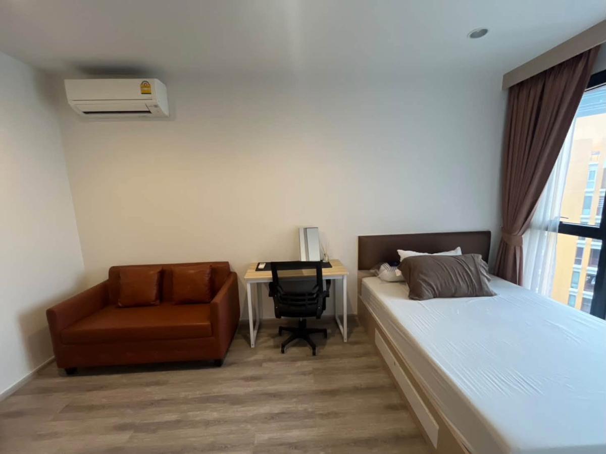Ideo Mobi Asoke | Modern Living! Ideo Mobi Asoke | Large Studio 28 SQM | High-End Finishes, Fully Furnished, Ready to Move, Near Singha Complex