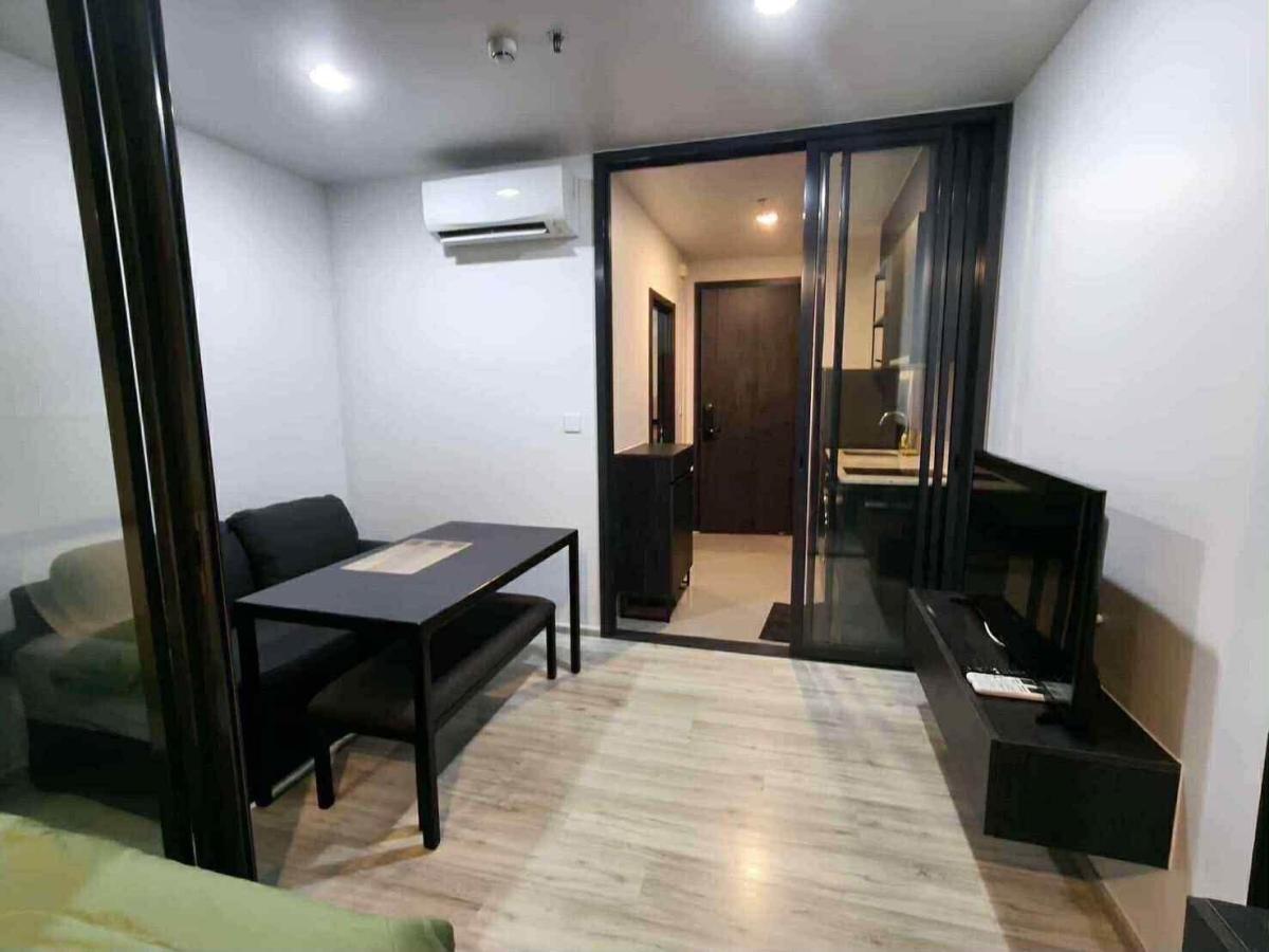 XT Ekkamai | Stylish Executive Suite! XT Ekkamai | Spacious 31 SQM 1 BR 1 BA | Modern Design, Top-Class Facilities, Ready to Move In