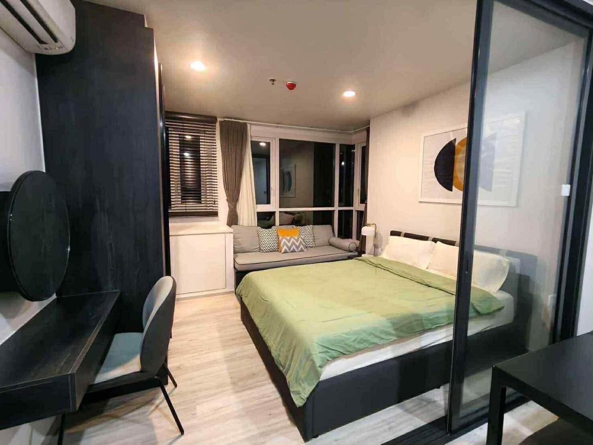 XT Ekkamai | Stylish Executive Suite! XT Ekkamai | Spacious 31 SQM 1 BR 1 BA | Modern Design, Top-Class Facilities, Ready to Move In