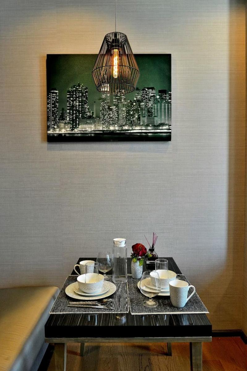 The Diplomat Sathorn เฟอร์นิเจอร์และเครื่องใช้ไฟฟ้า