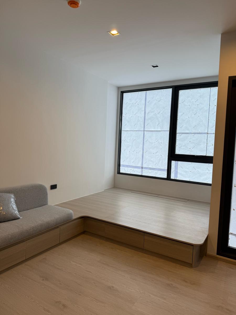 Reference Sathorn - Wongwianyai | BTS สถานีวงเวียนใหญ่