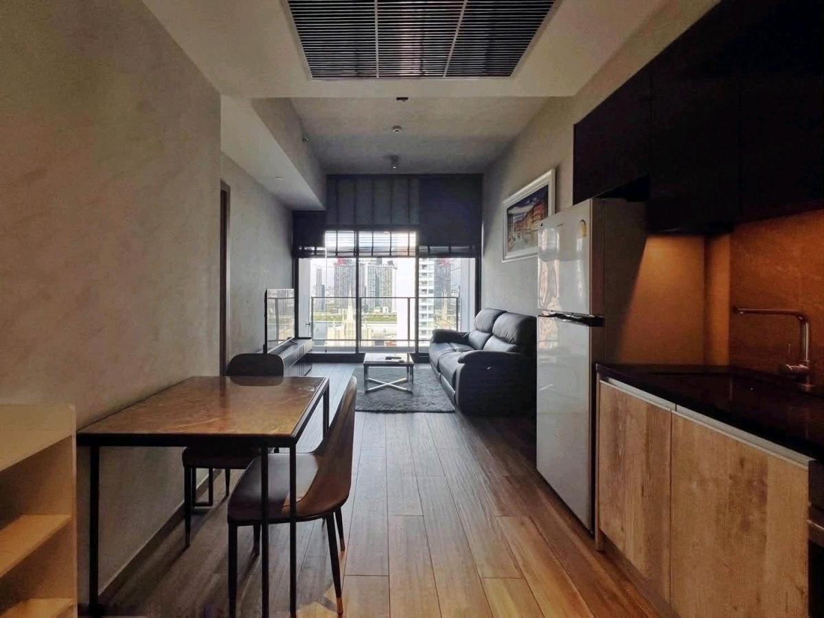The Lofts Asoke | ใกล้ MRT เพชรบุรี และ Airport Rail Link มักกะสัน
